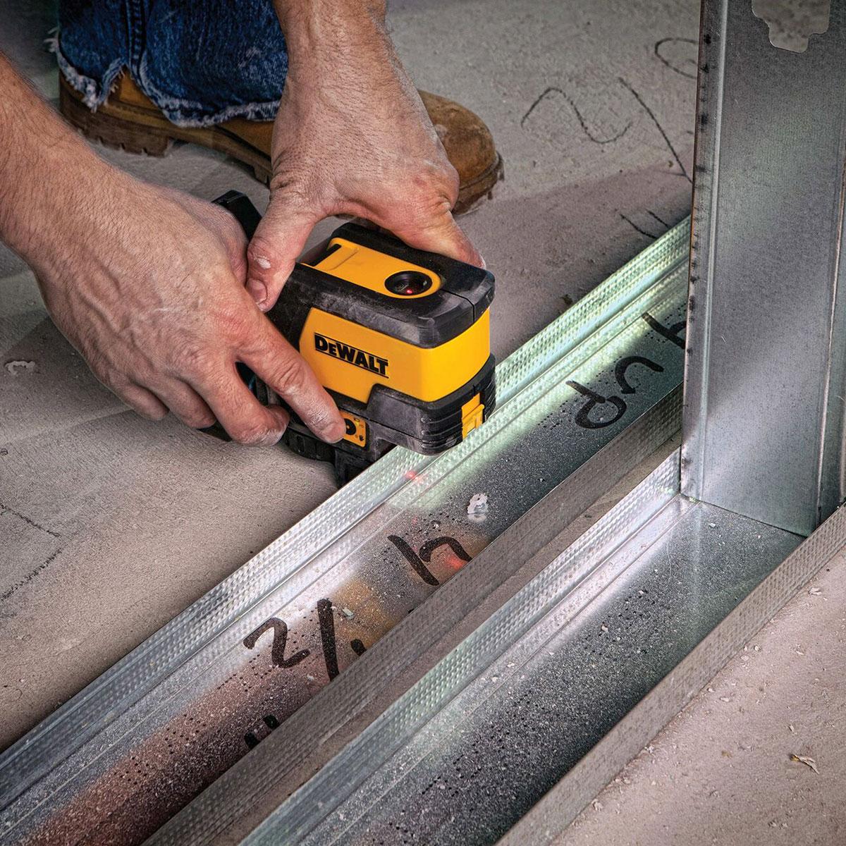 DeWalt Cross Line Plumb Spots Laser